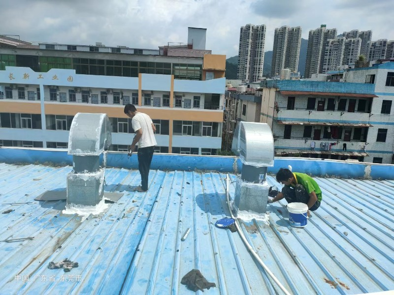 潢川钢结构屋面涂料维修方法